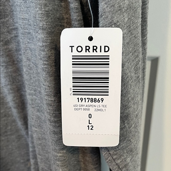 NWT Torrid Aspen Classic Fit Super Soft Slub Crew Neck Long Sleeve Tee 0 Large - Picture 2 of 6